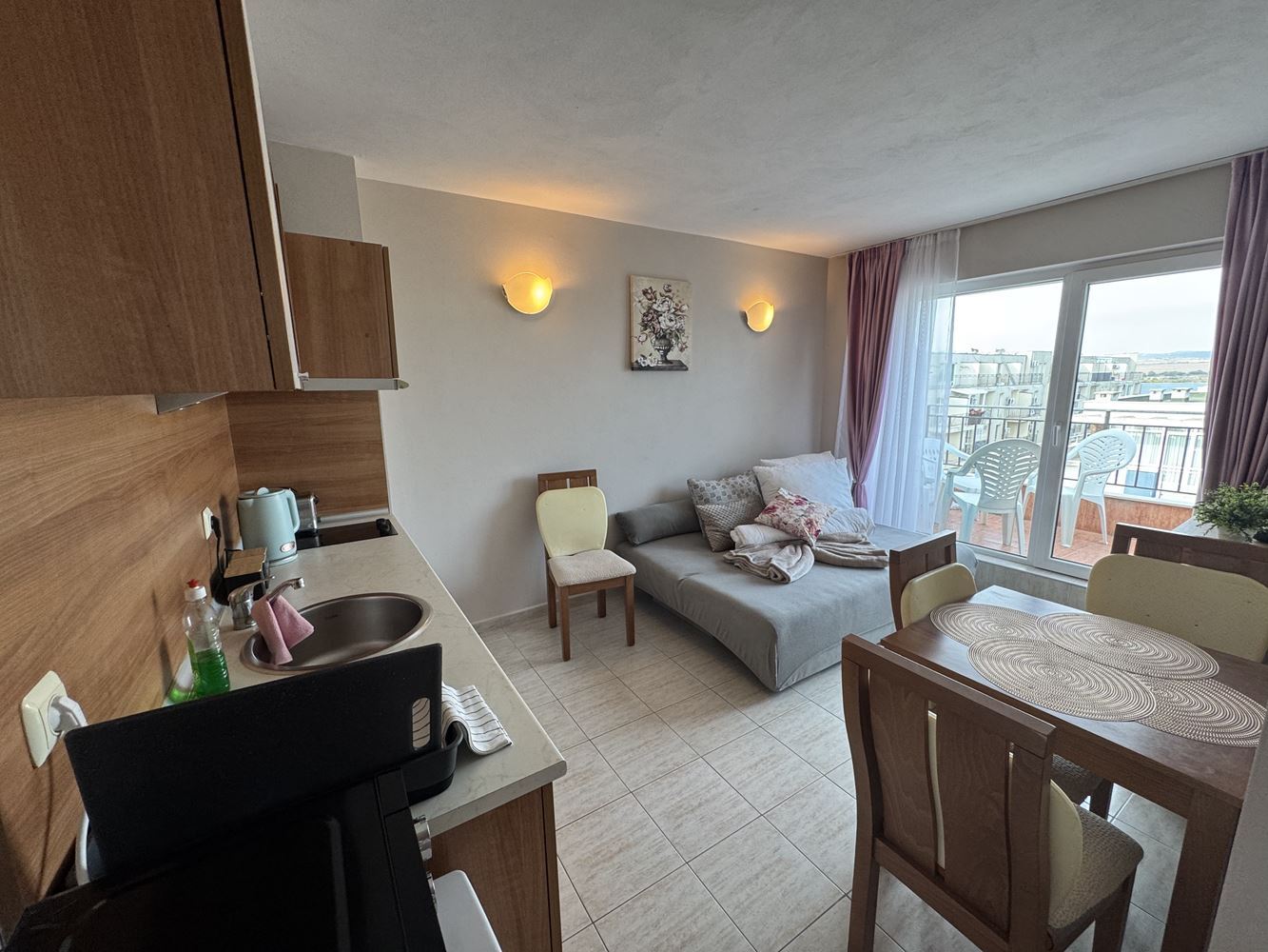 One-bedroom apartment with panoramic views in the heart of Sunny Beach