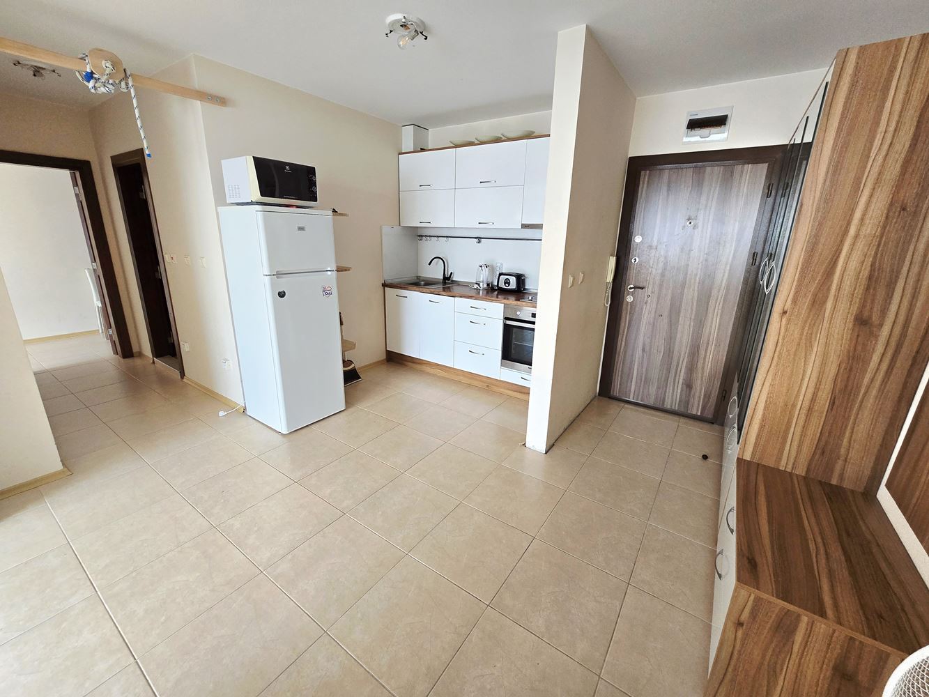 Space, Comfort and a Pool View – Your New Home in Ravda