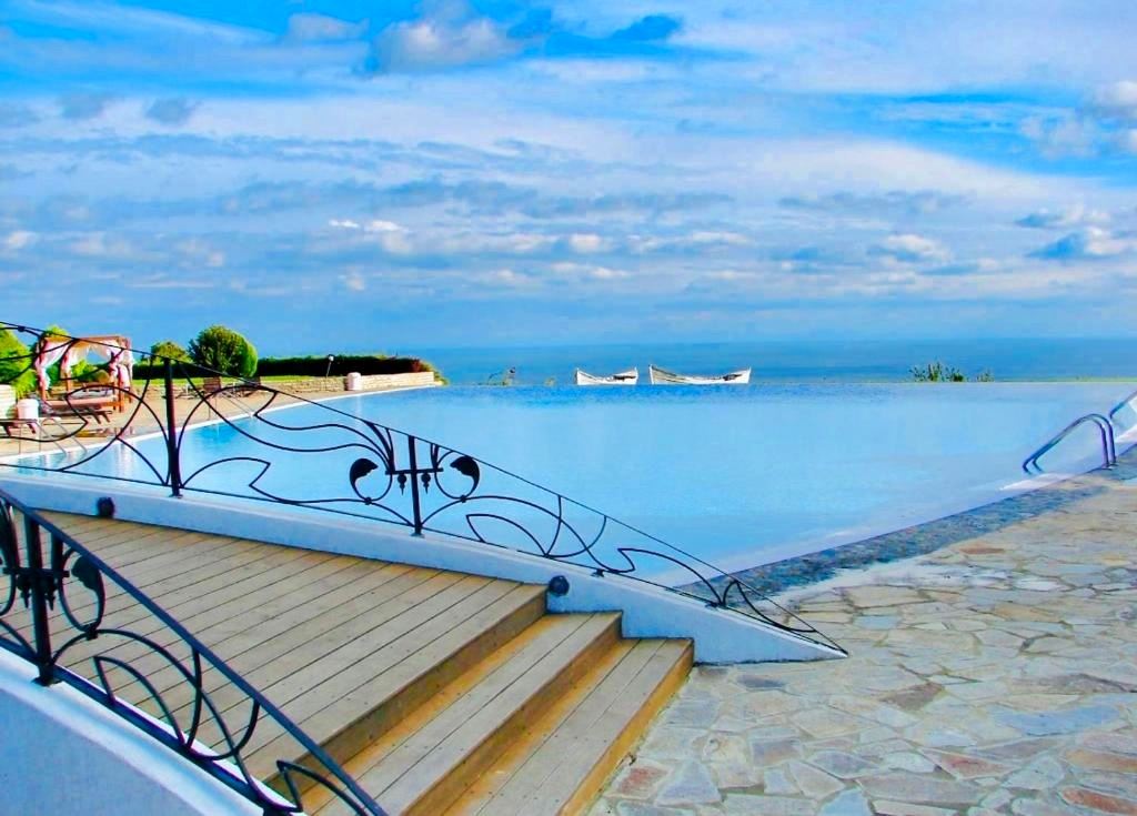 Spacious Furnished Two-Bedroom Apartment with Sea View near Balchik – Comfort Surrounded by Nature and the Golf Riviera