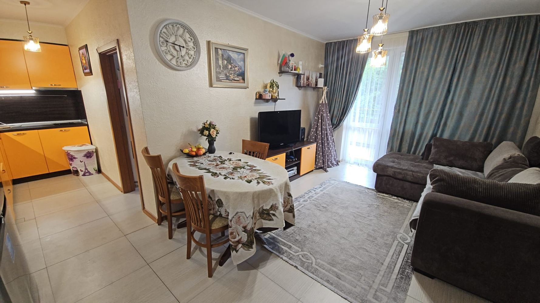 Three-room Apartment in a Gated Complex in Sveti Vlas – Only 300 m from the Beach