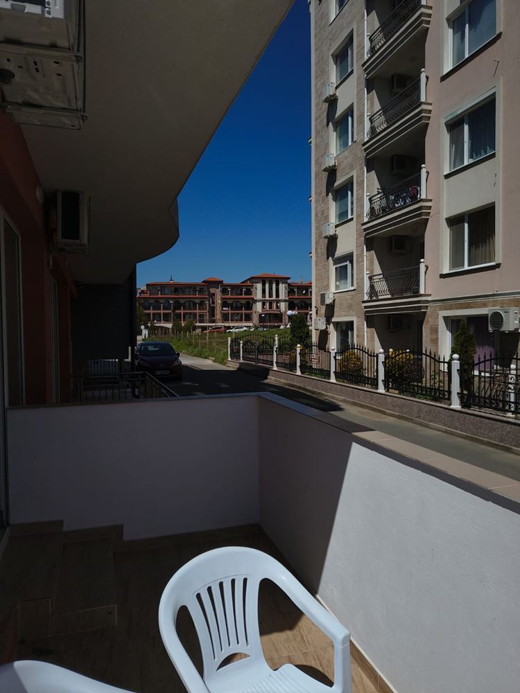 New one-bedroom apartment in Sveti Vlas – modern home without maintenance fee, ready for living