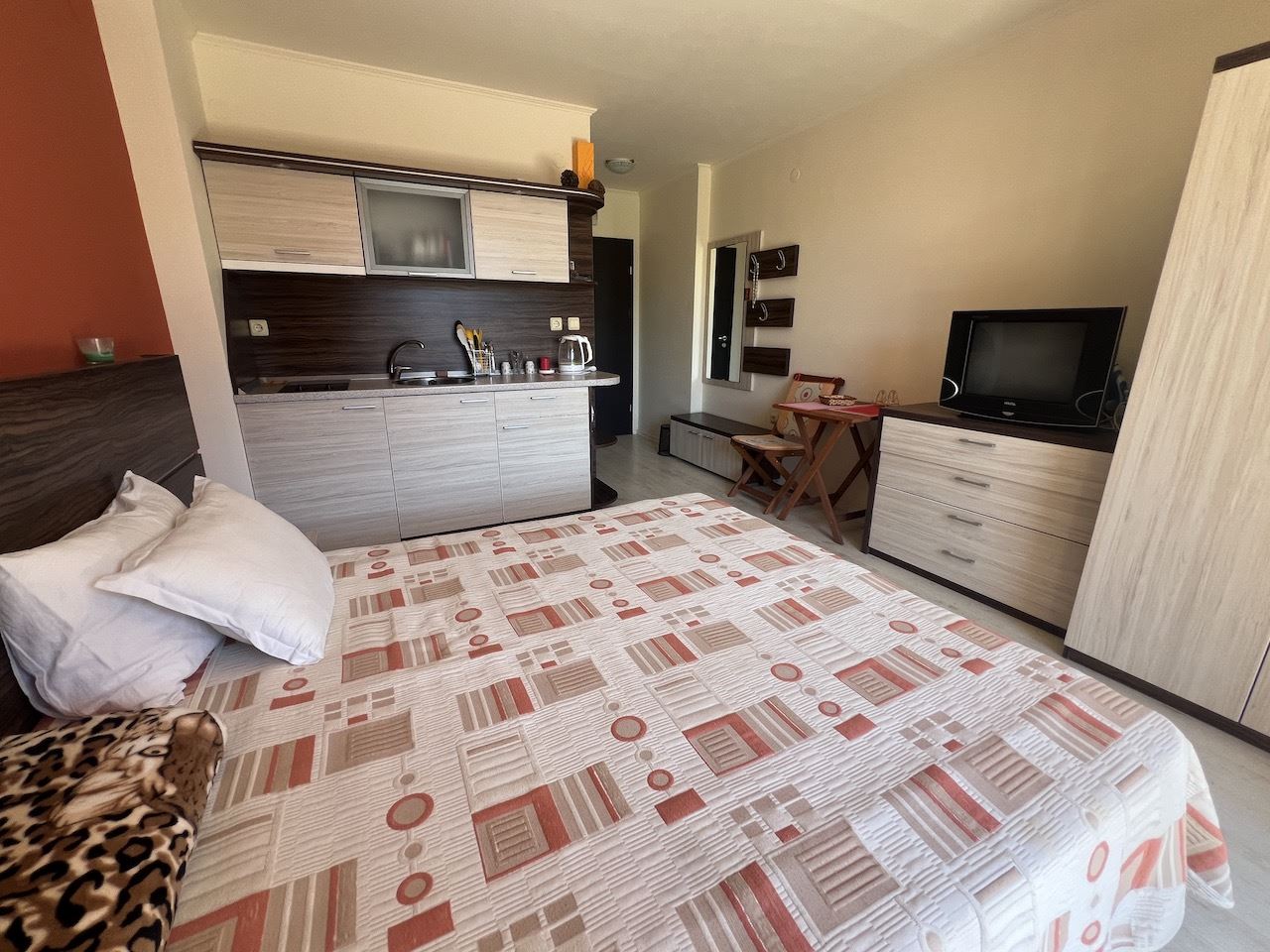 Comfortable studio with pool view in Sunny Beach – fully furnished and ready to use