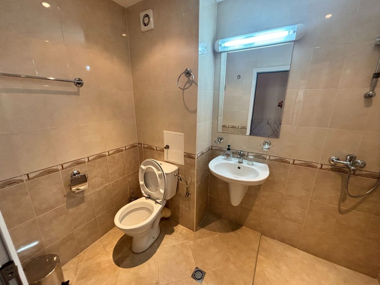 One-Bedroom Apartment with Partial Sea View – Just a 3-Minute Walk from the Beach in Sveti Vlas
