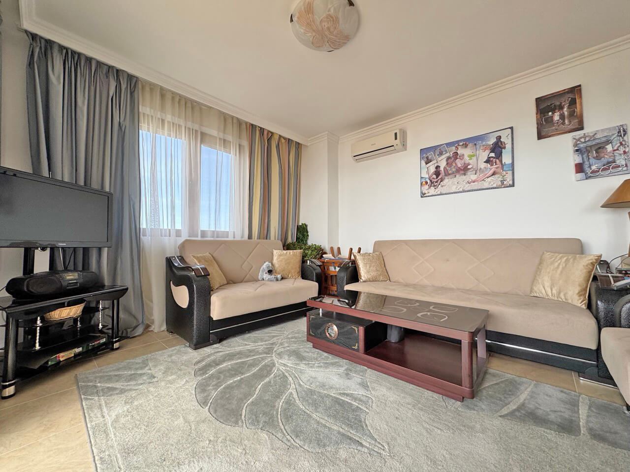 Spacious two-bedroom apartment in a boutique complex just meters from the sea in Sveti Vlas