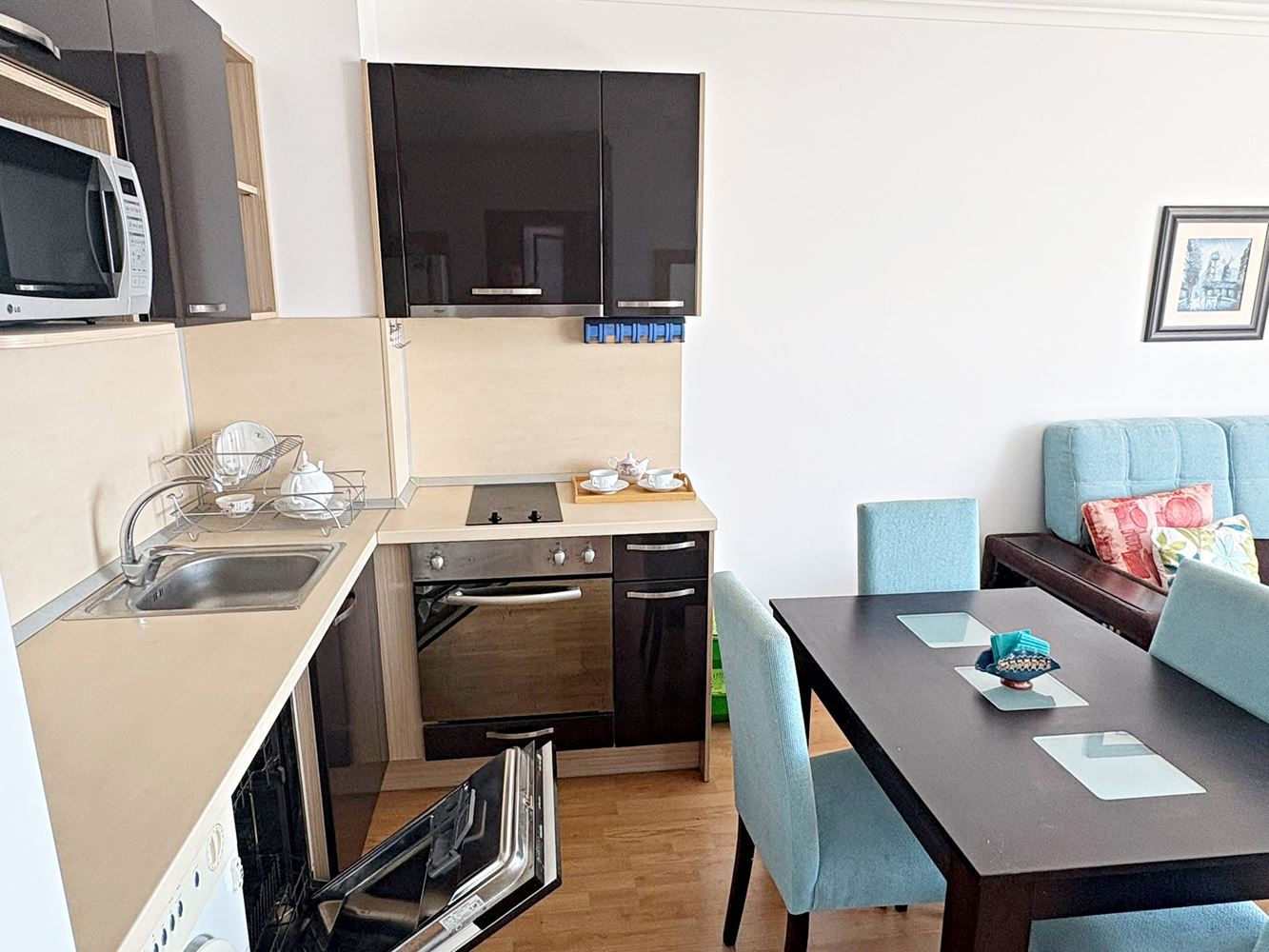 Luxury One-Bedroom Apartment with Panoramic Sea View on the First Line in Sveti Vlas