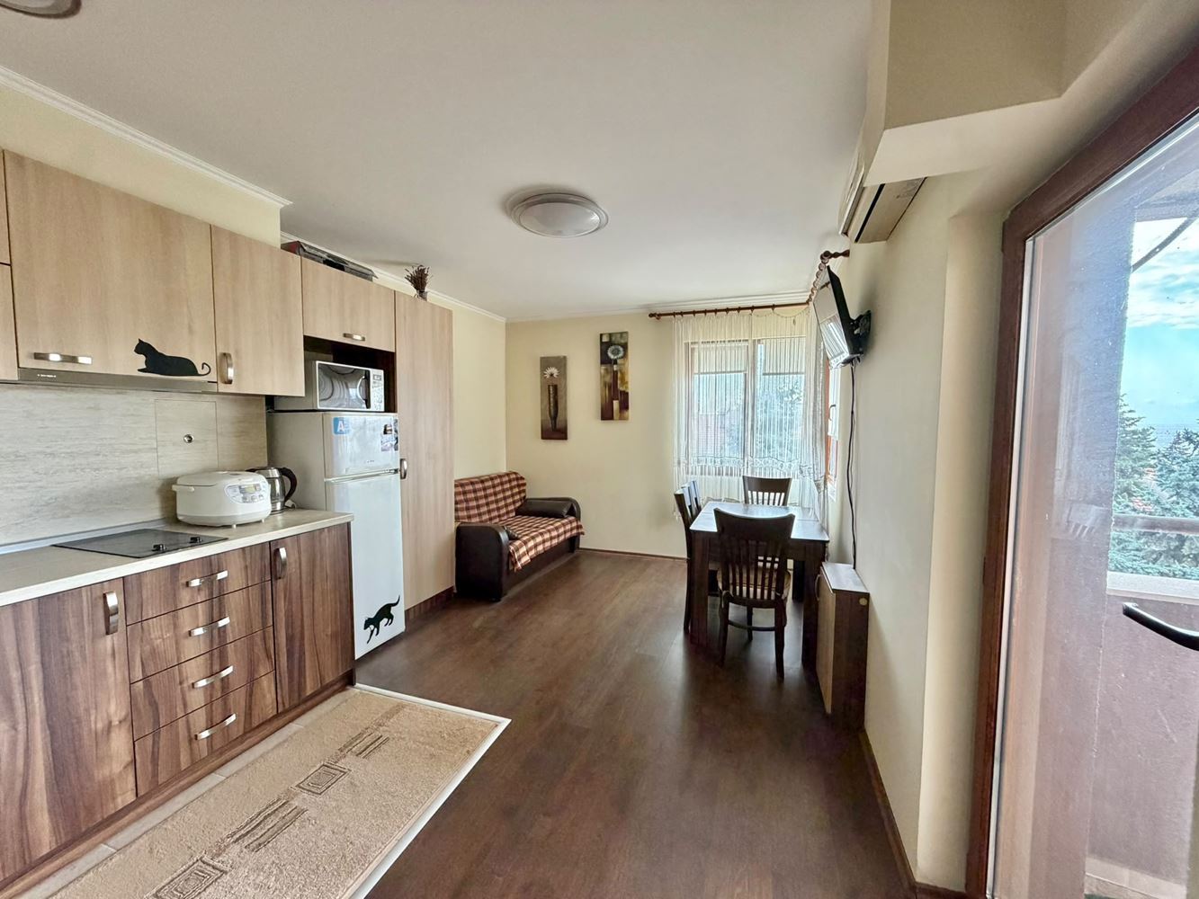 One-bedroom apartment with sea view and low maintenance fee in Ravda