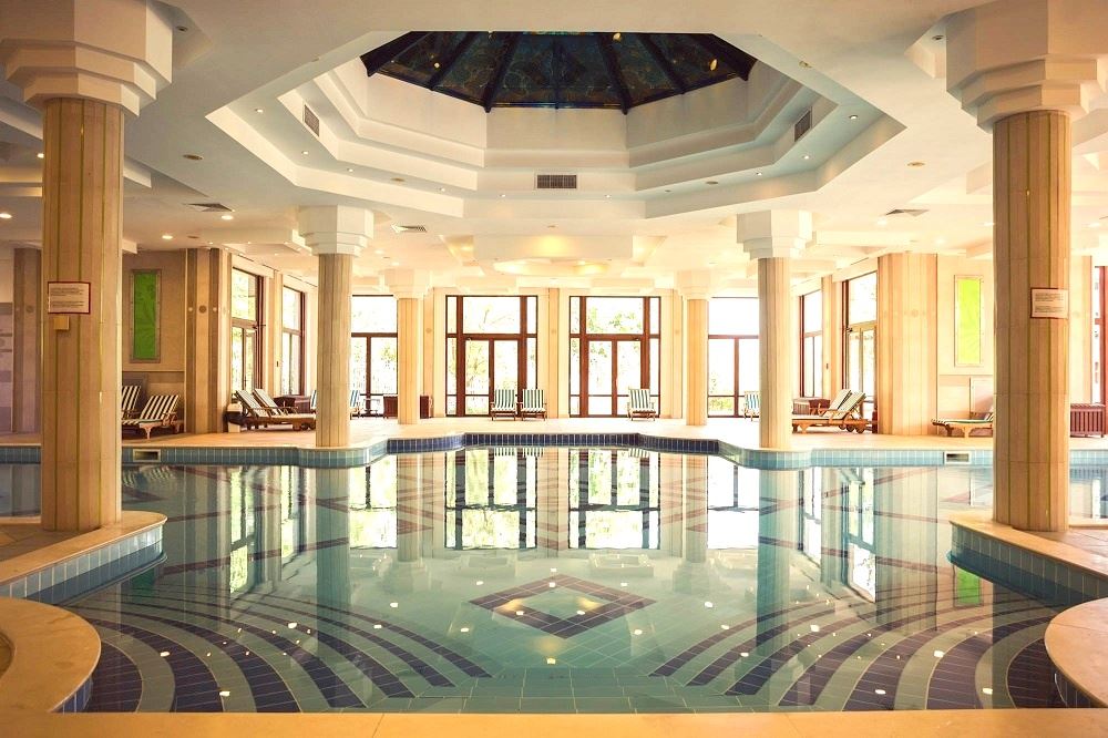 One-bedroom apartment on the first sea line in Ravda – luxury, nature, and impressive pool view