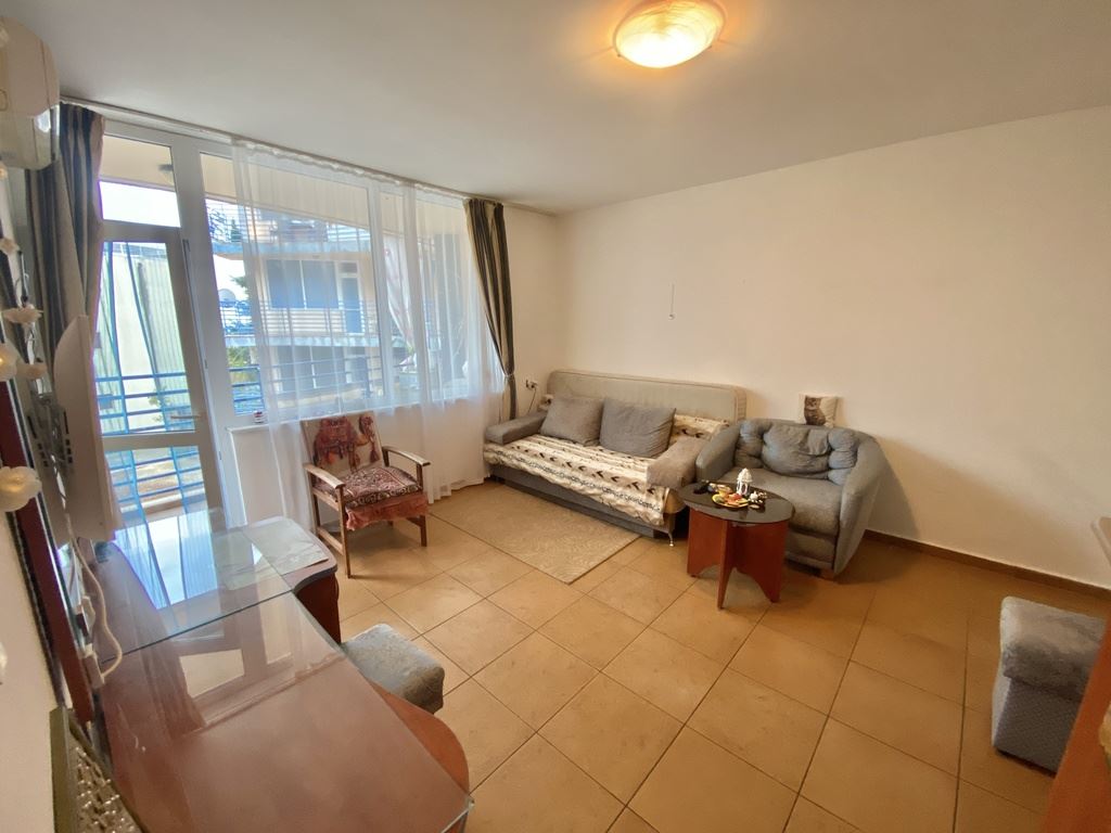Sunny and cozy studio with no maintenance fee – Rusalka district, Sveti Vlas, 500 m from the sea