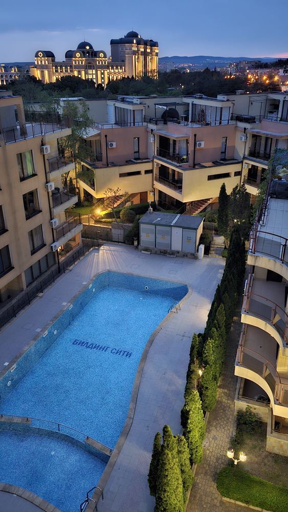 Two-Level Apartment with a Large Panoramic Terrace in a Prestigious Complex in Sveti Vlas
