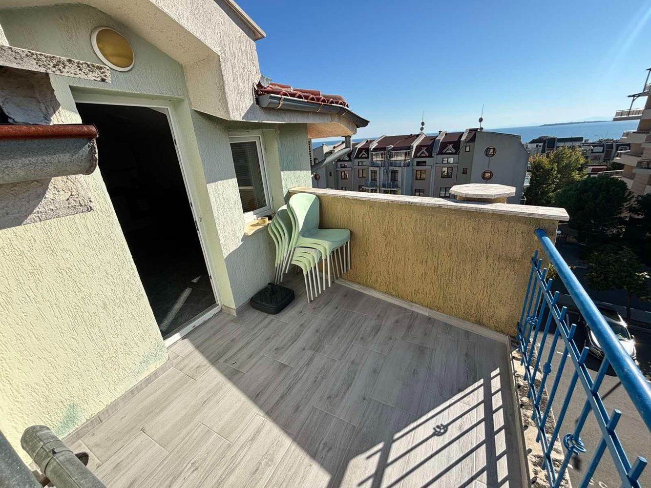 Panoramic sea-view three-bedroom? apartment in Sveti Vlas