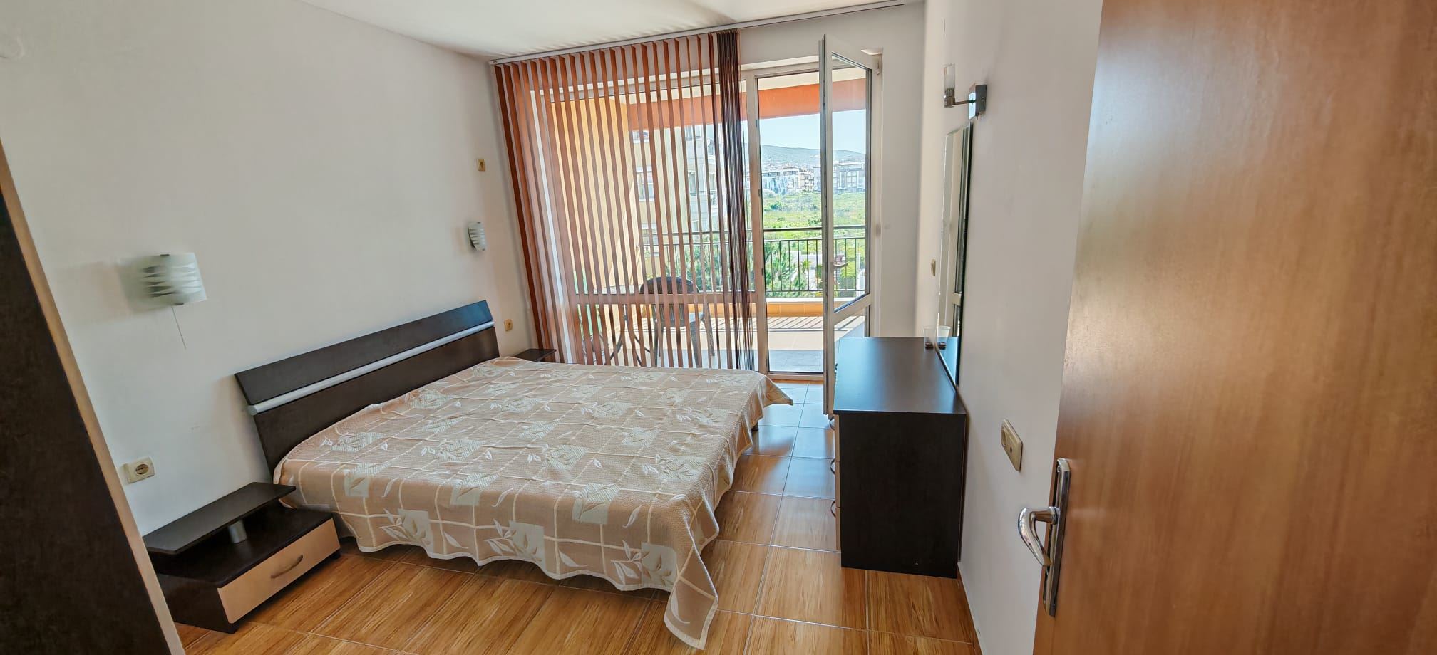 Furnished one-bedroom apartment with partial sea view and excellent infrastructure