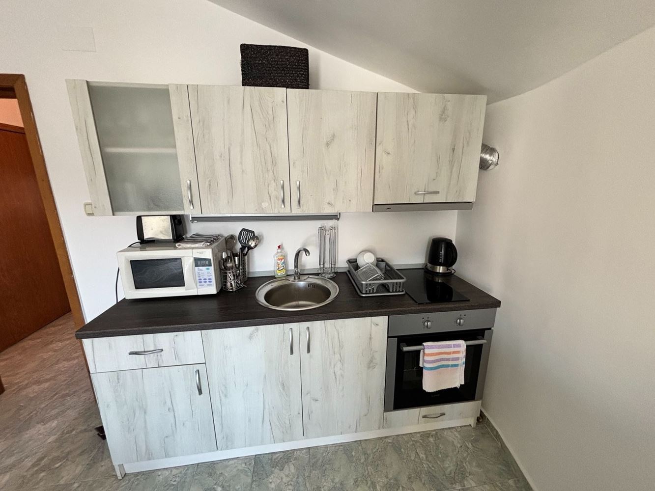Panoramic sea-view three-bedroom? apartment in Sveti Vlas
