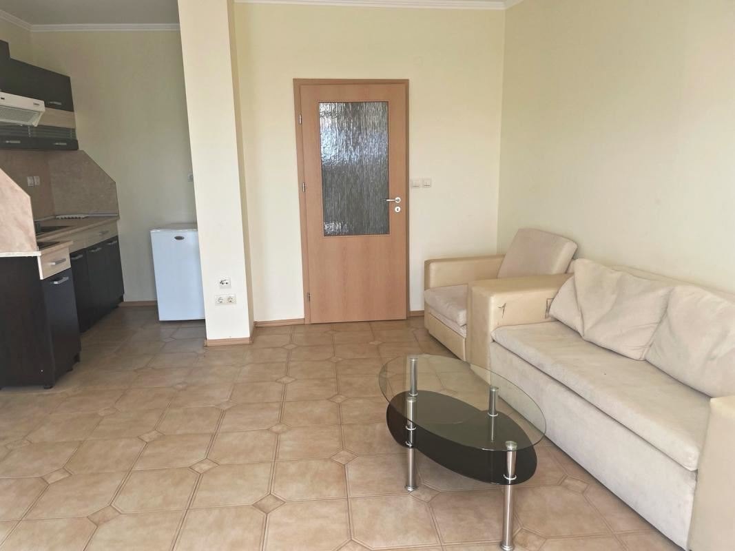 Spacious one-bedroom apartment in a top location in the heart of Sunny Beach