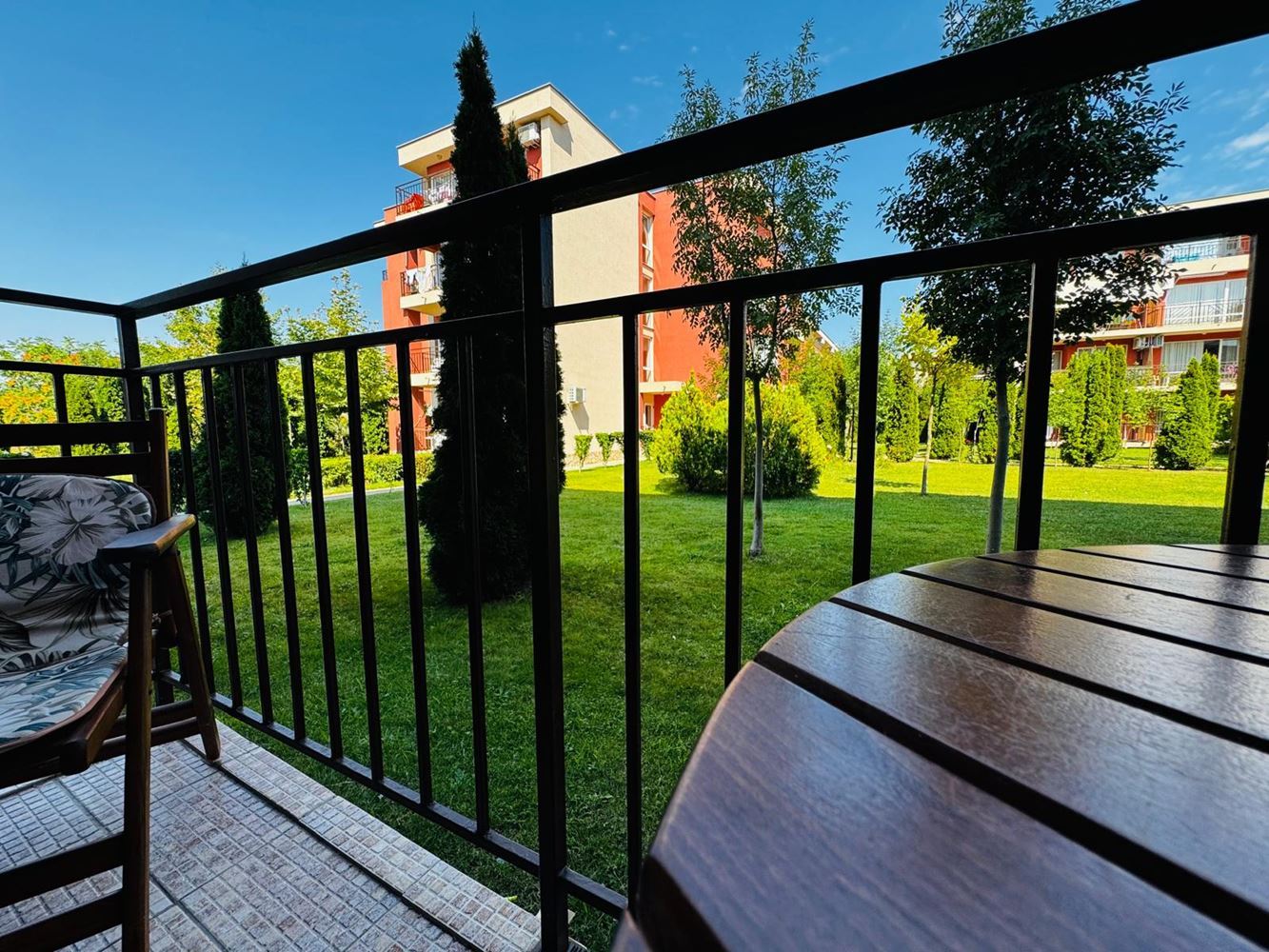 Cozy Three-room Apartment on the Ground Floor in Sunny Beach – Excellent Investment Near the Aquapark and the Sea