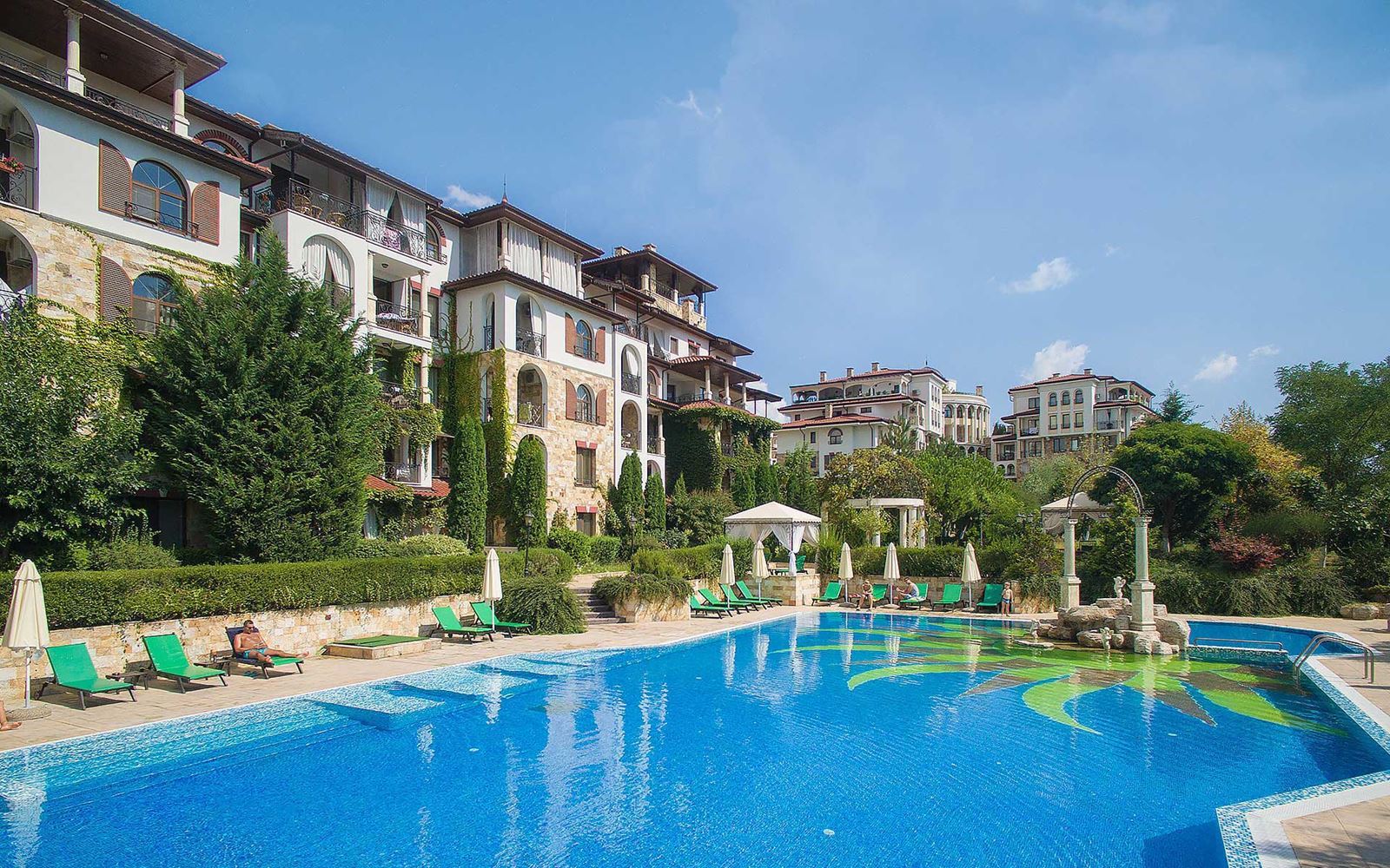 Unique duplex apartment in a premium-class complex in the town of Nessebar