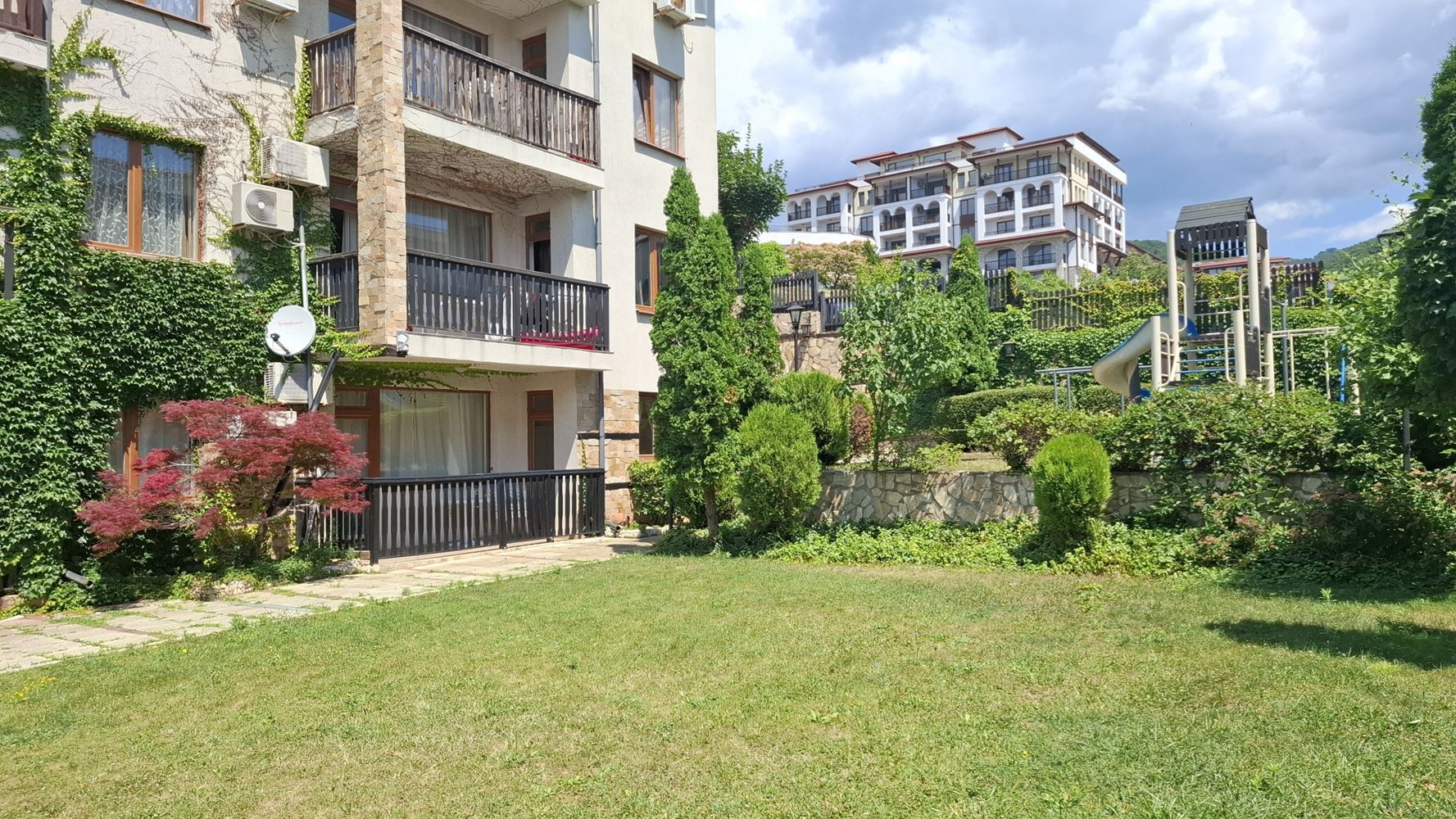 Luxury Two-Bedroom Apartment on the First Line to the Sea in Sveti Vlas – Exceptional Sea Atmosphere and Prestigious Comfort