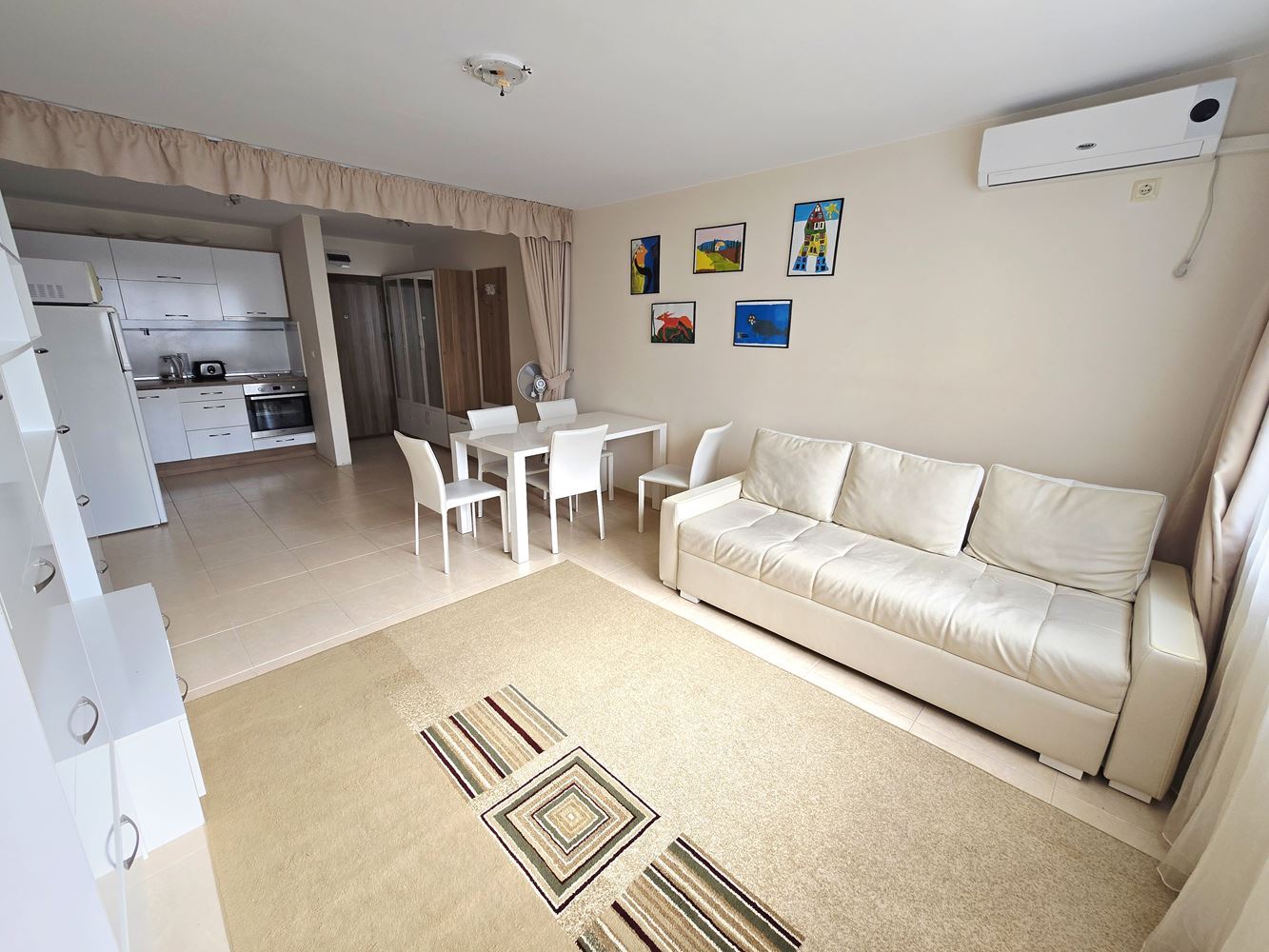 Space, Comfort and a Pool View – Your New Home in Ravda