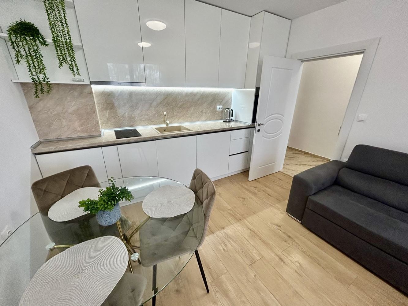 Two-Room Oasis in a New Luxury Complex in Sunny Beach – Pool View