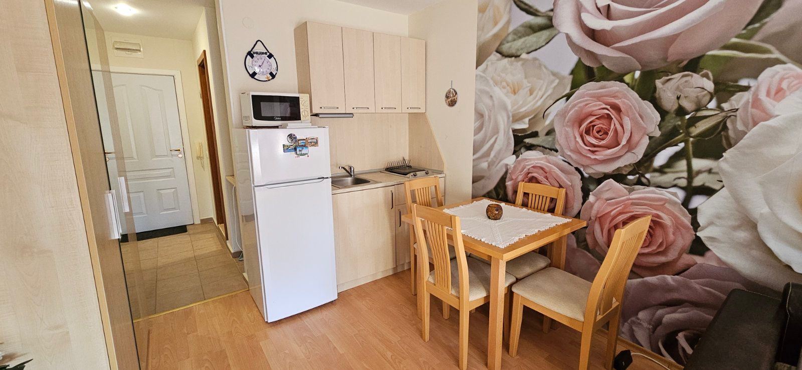 Stylish Studio with Terrace and Excellent Amenities in Sunny Beach