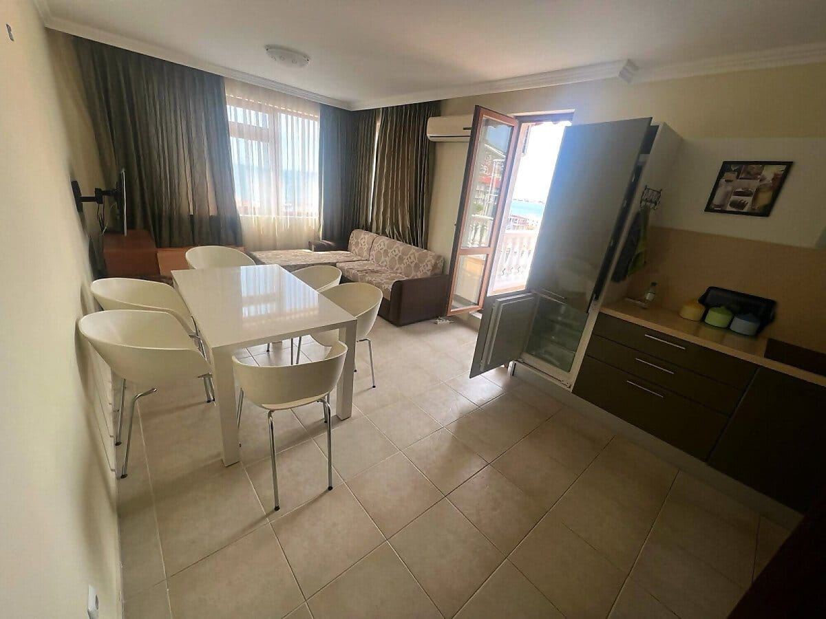 Spacious Four-Bedroom Apartment with a Unique Panoramic View of the Entire Bay in Sveti Vlas