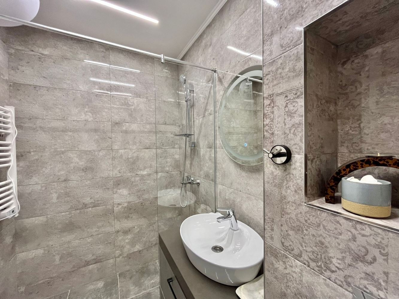 Two-level apartment with two bedrooms in the centre of Ravda – luxury, comfort and excellent location close to the sea