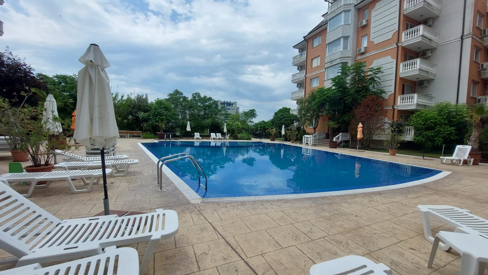 One-bedroom apartment 500 meters from the beach in Sunny Beach – ready to move in