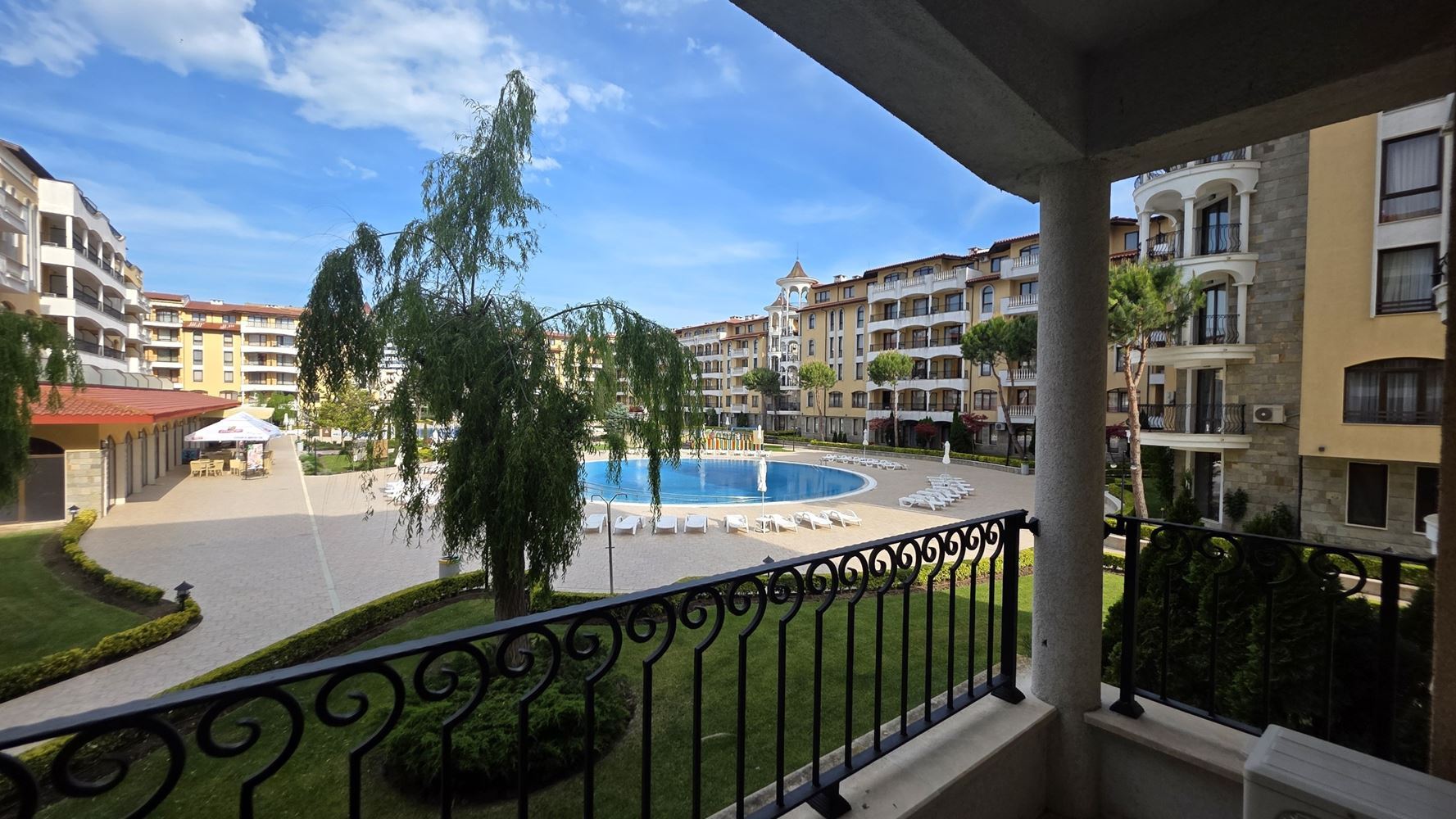 Luxury, Comfort and an Excellent Investment – One-Bedroom Apartment with Pool View in a Prestigious Complex in Sunny Beach