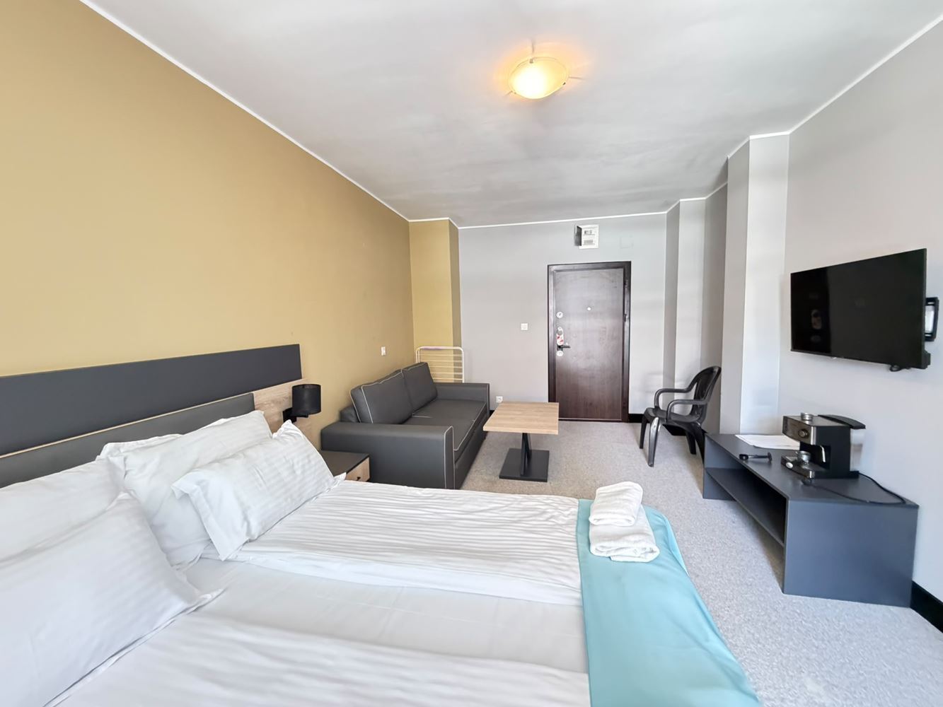 Luxury first-line sea apartment in Sunny Beach with frontal sea view
