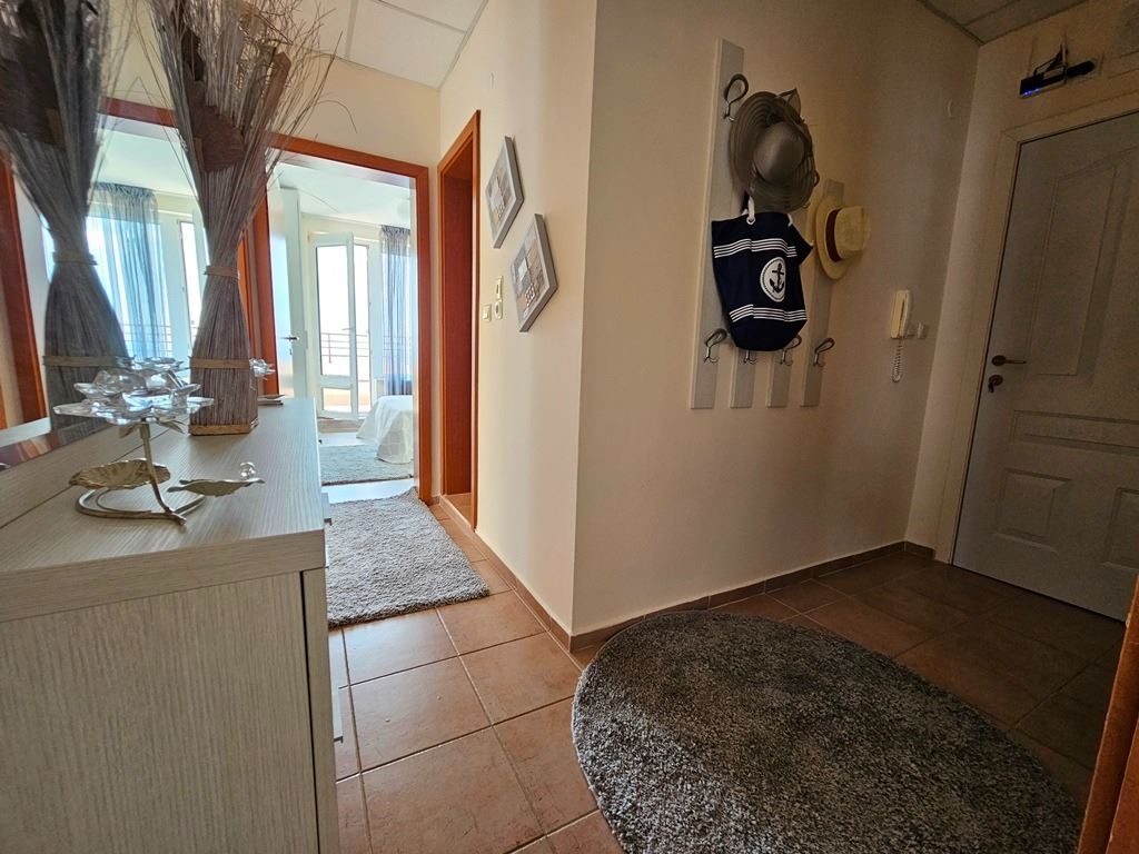 Luxury panoramic apartment on the first line of the sea with two bedrooms and an enormous terrace