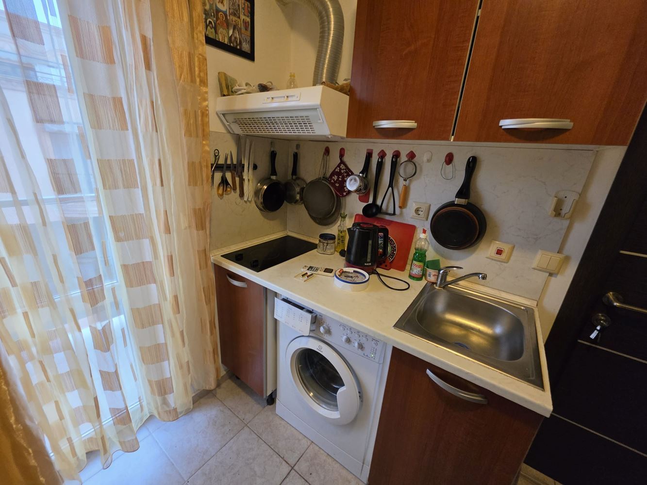 Compact Furnished Studio in a Well-Maintained Complex in Sunny Beach – Excellent Seaside Investment