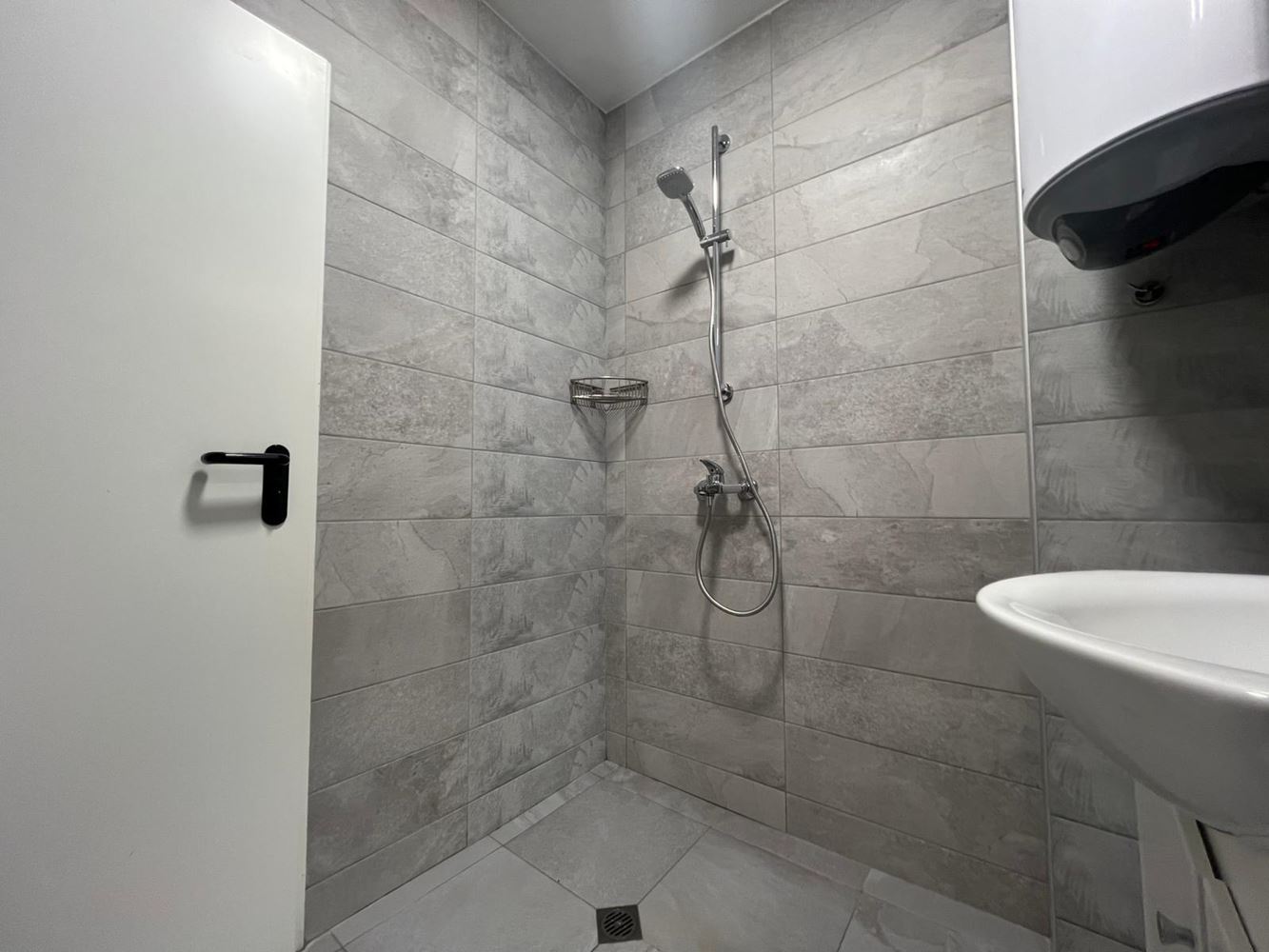 Spacious two-bedroom apartment with large terrace and parking space in Sozopol – near Harmani Beach