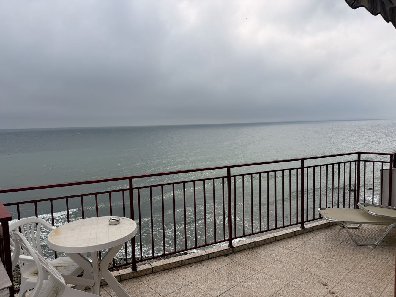 Two-room Apartment on the First Line with Direct Sea View – Sunny Beach
