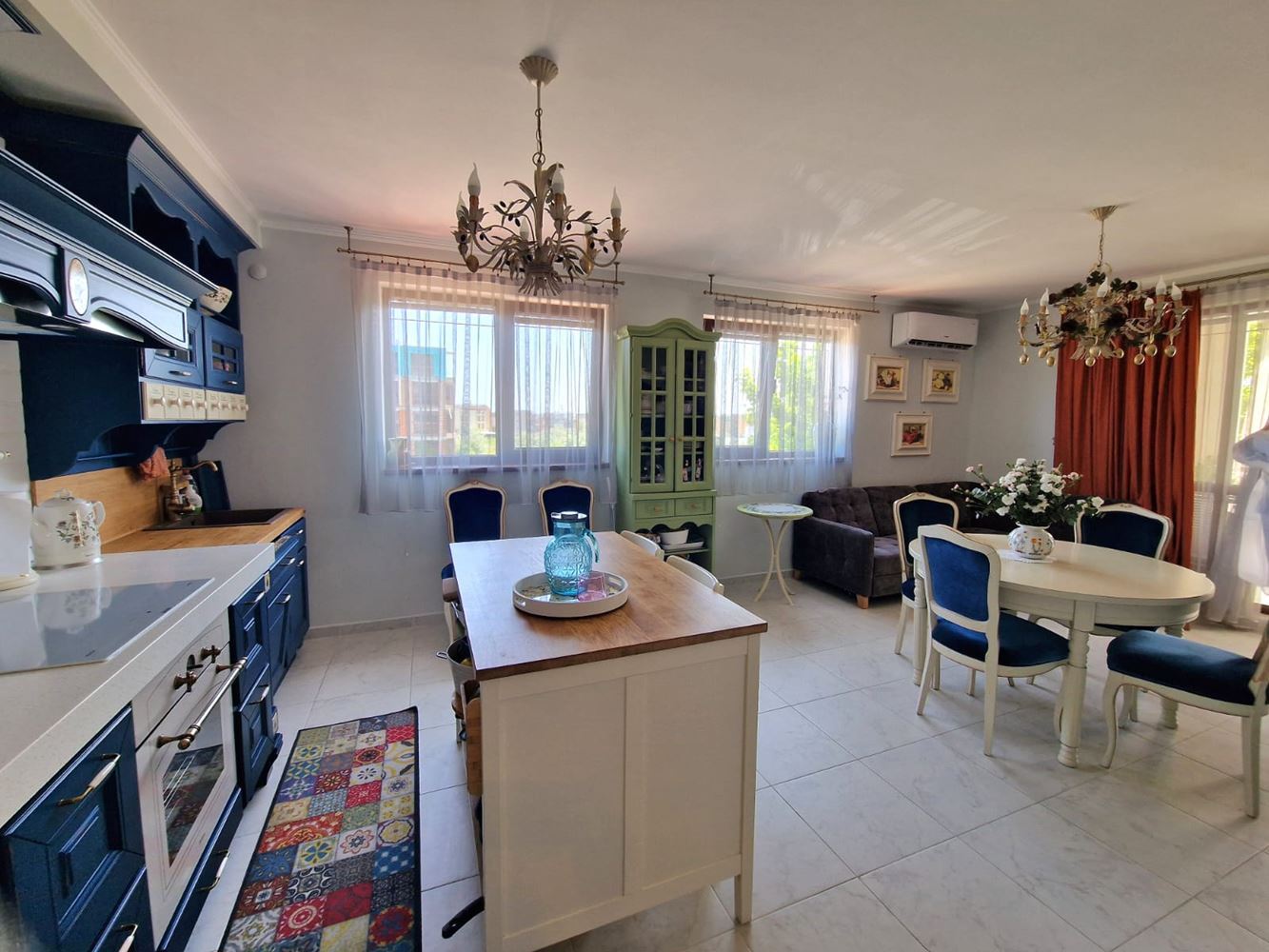 Exclusive apartment with three bedrooms – ultimate living standard and discreet luxury