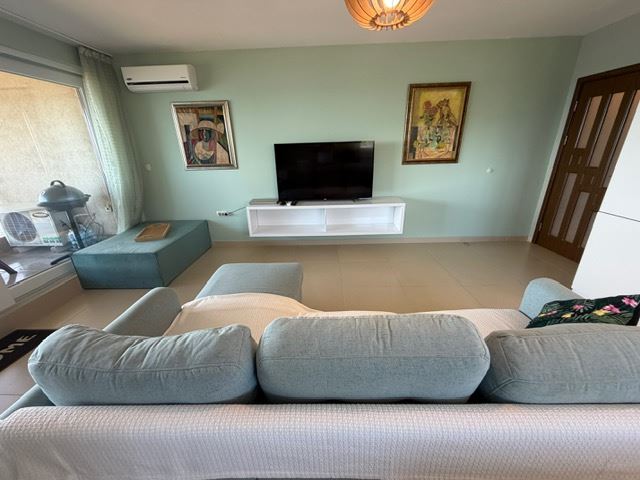 Spacious Apartment with 2 Bedrooms on the First Sea Line with Frontal Panoramic Sea View