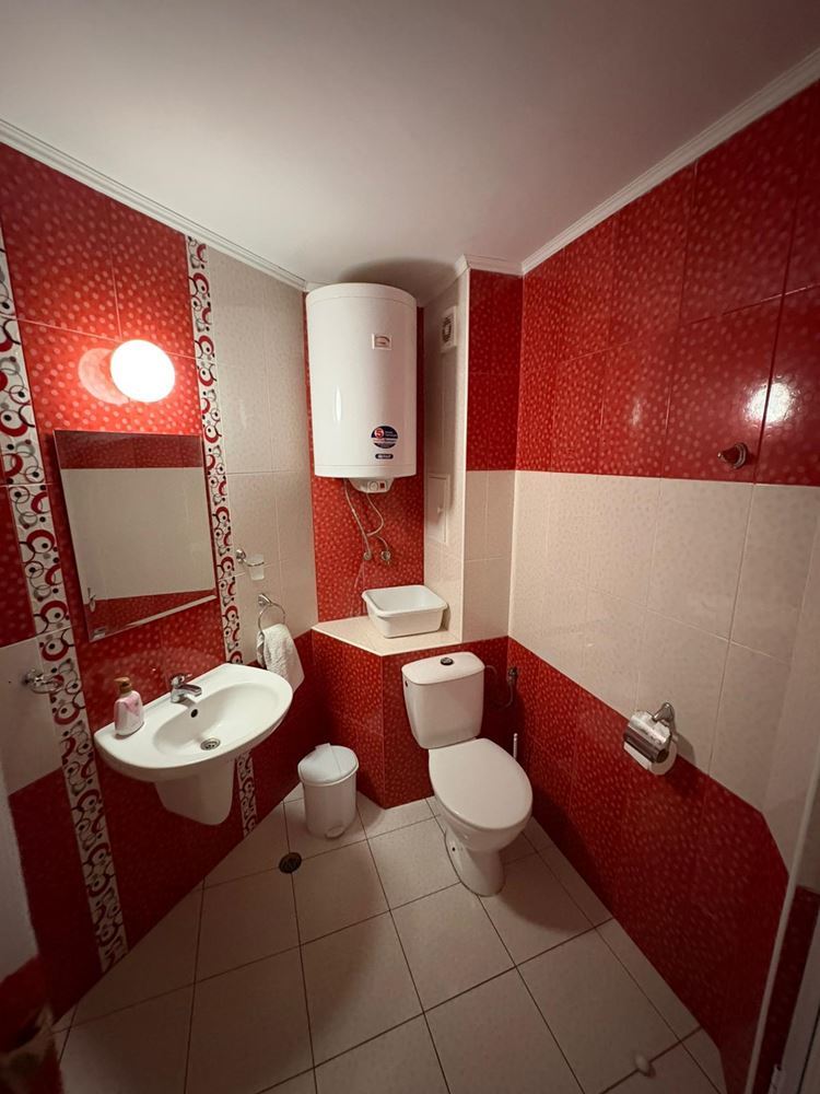 One-bedroom apartment in Pomorie – excellent location only 400 m from the sea and the city center