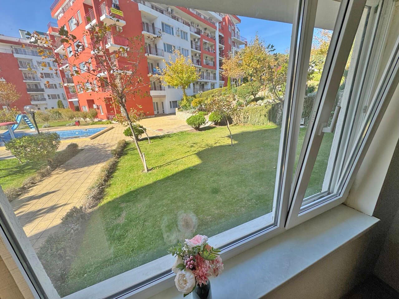 Charming Studio on the First Line in Sveti Vlas – An Impressive Complex with Numerous Swimming Pools and Other Amenities