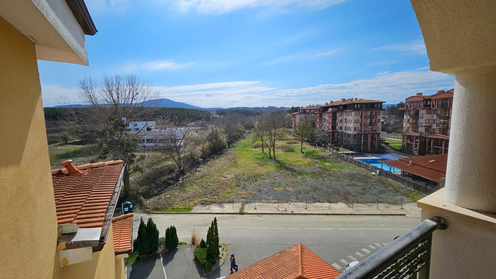 Spacious one-bedroom apartment on the first sea line in Tsarevo with full furnishing