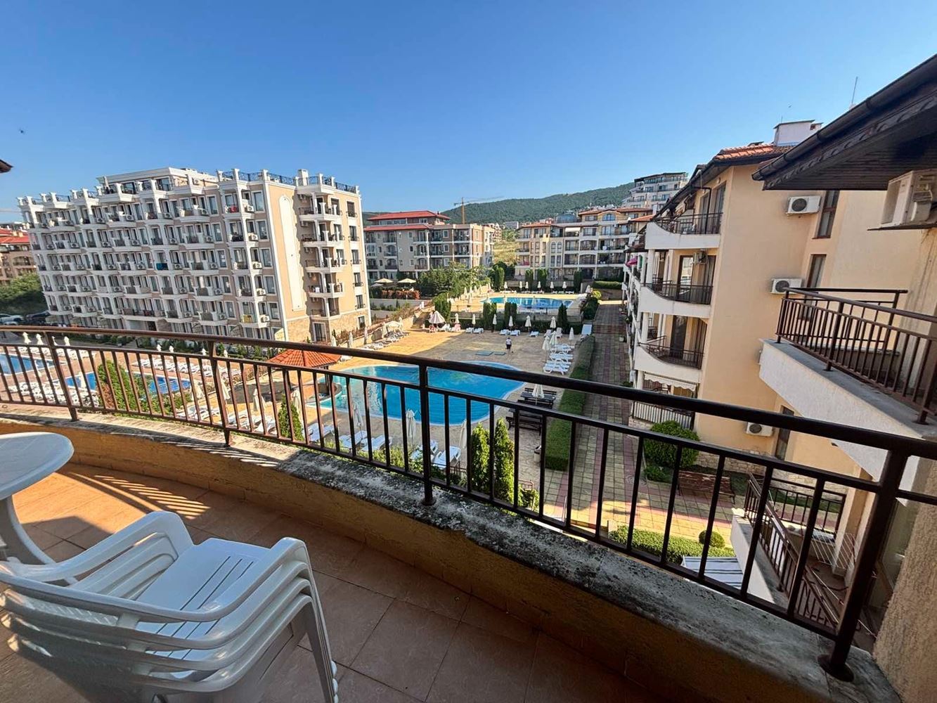 One-Bedroom Apartment with Partial Sea View – Just a 3-Minute Walk from the Beach in Sveti Vlas