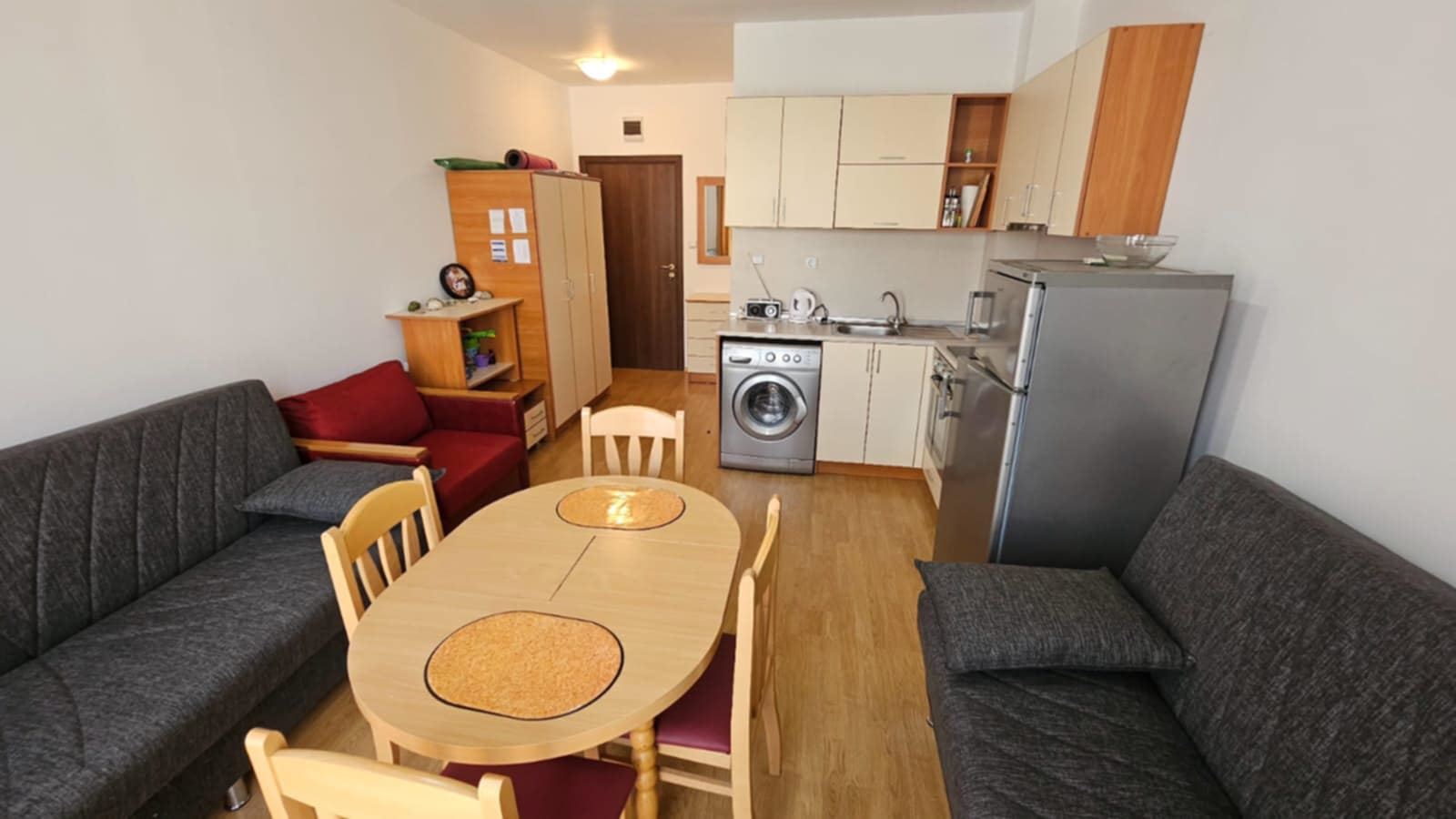 Compact studio in the Sunny Beach area – excellent infrastructure, residential electricity, and a wonderful investment