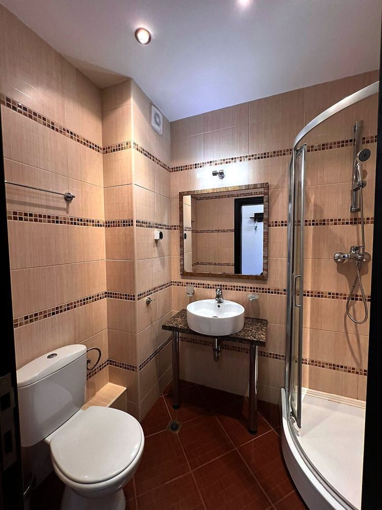 Spacious one-bedroom apartment 50 meters from the beach in Sunny Beach – excellent location and comfort in a gated complex