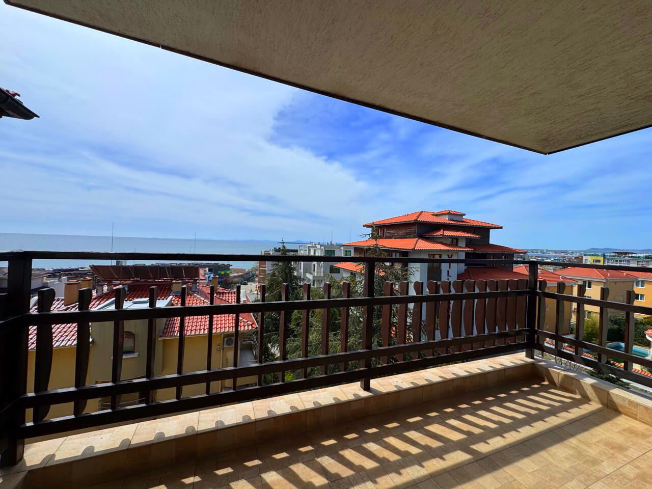 Spacious two-bedroom apartment in a boutique complex just meters from the sea in Sveti Vlas