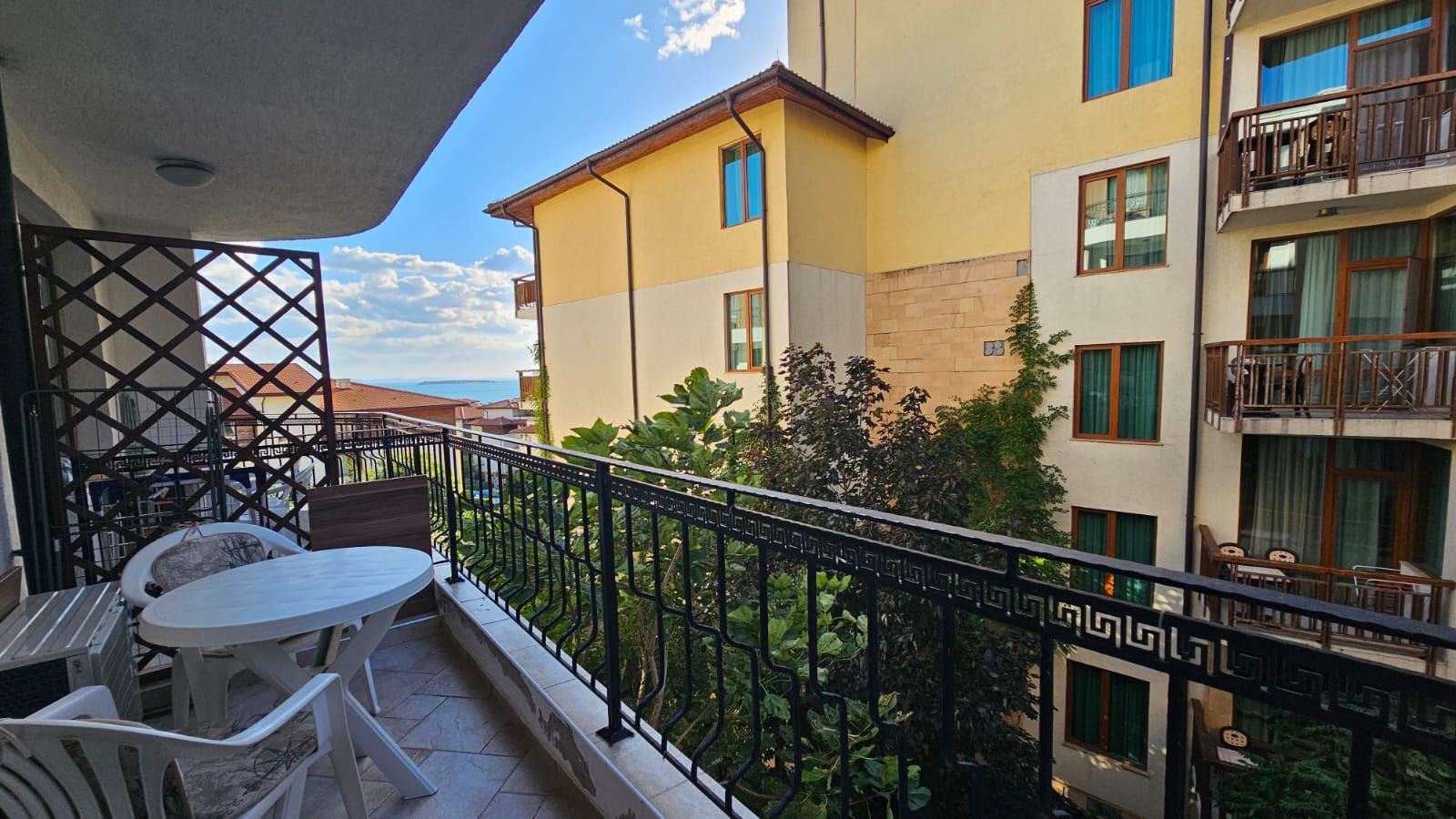 Cozy and stylishly furnished one-bedroom apartment with partial sea view