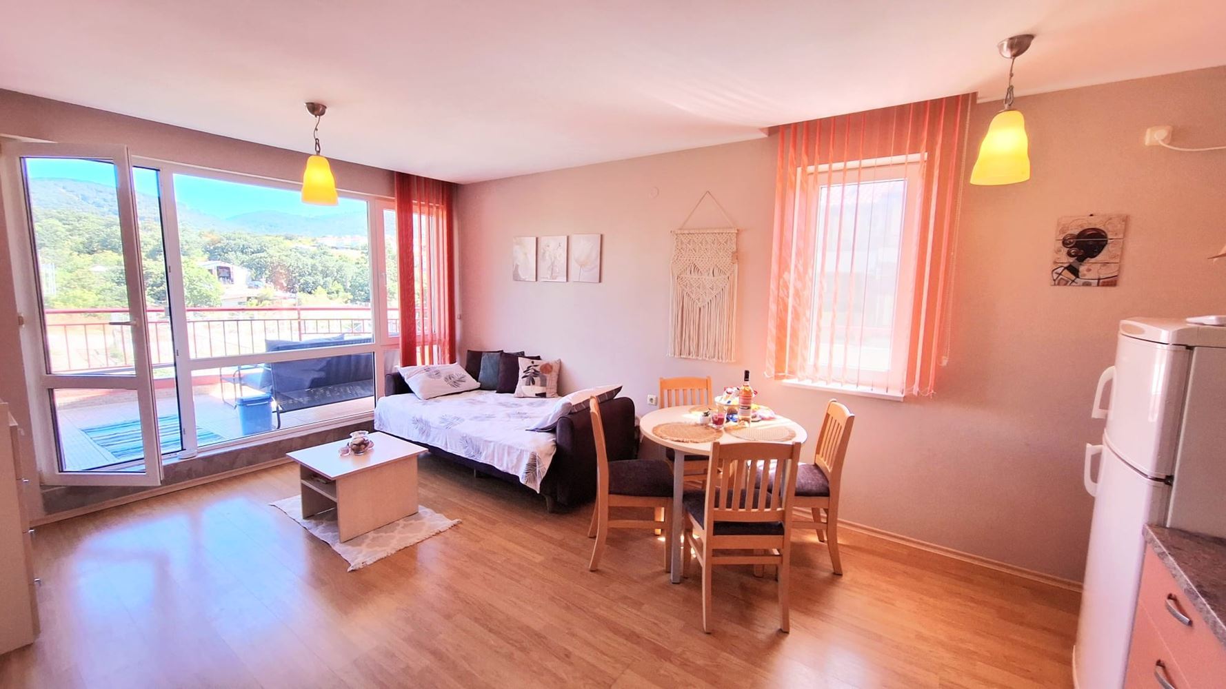 Just Steps from the Sea – Cosy Apartment with Two Bedrooms at the Entrance to Sveti Vlas