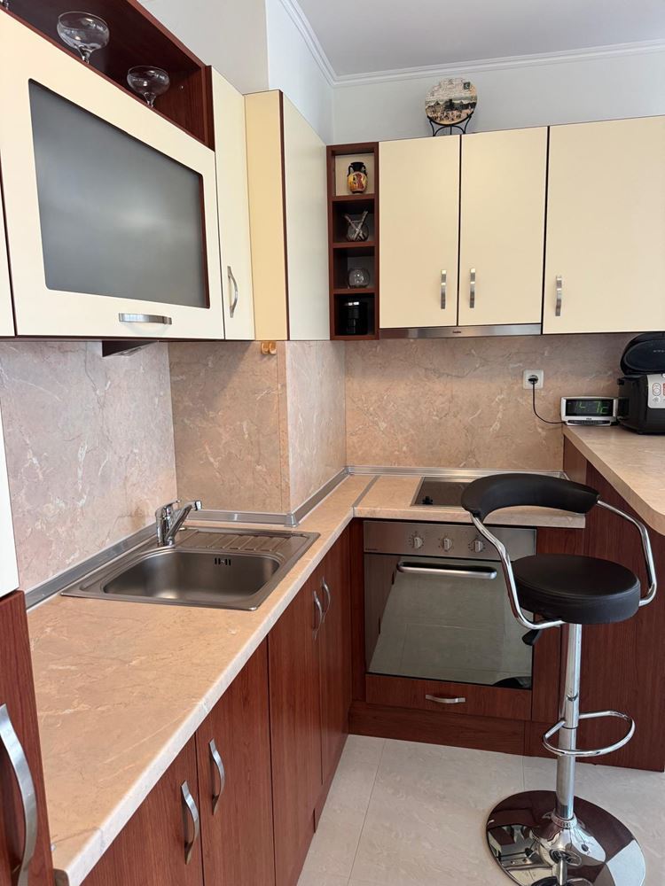 Beautiful One-Bedroom Apartment in Pomorie – Just 100 Metres from the Sea, Cosy and Comfortable, in Excellent Condition