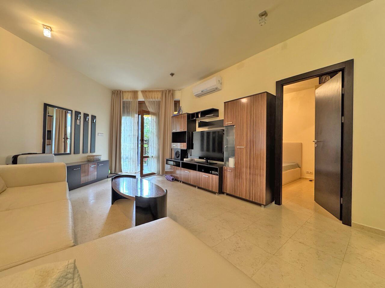 Elegant One-Bedroom Apartment on the First Sea Line in Sveti Vlas with Direct Access to Garden and Pool