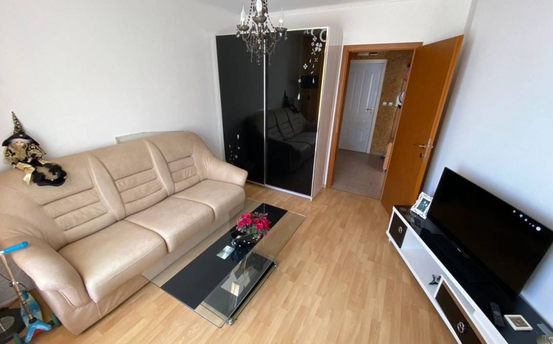 Two-bedroom apartment with sea view on the first line in Elenite – comfort, nature, and tranquility