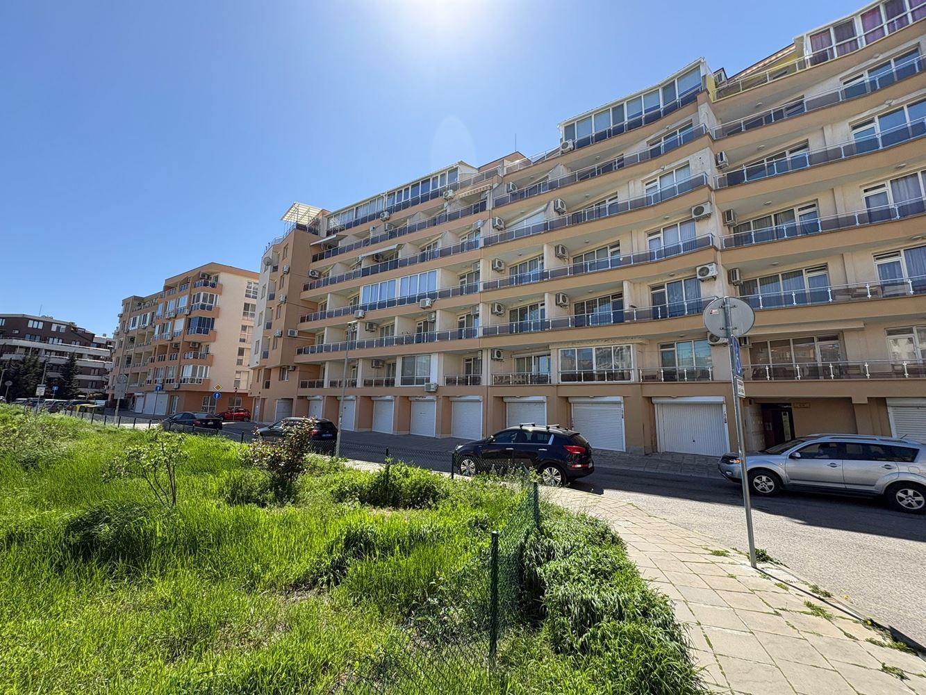 Cozy fully furnished studio 300 m from the sea in Pomorie – an excellent investment and holiday property