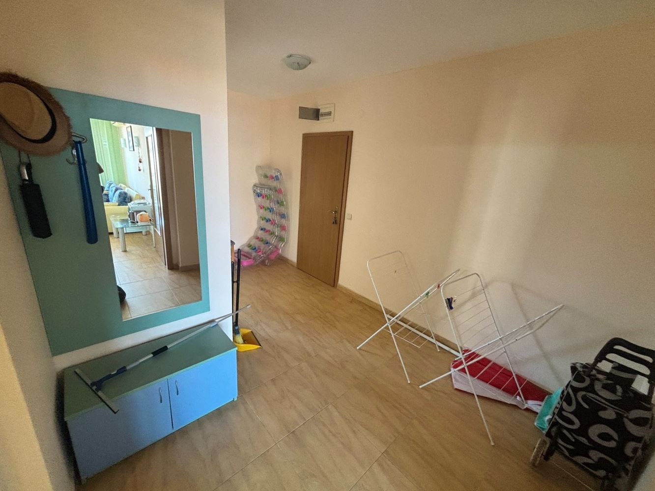 One-Bedroom Apartment with Partial Sea View – Just a 3-Minute Walk from the Beach in Sveti Vlas