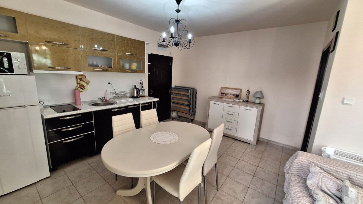No maintenance fee – ground-floor studio with a private garden 200 m from the South Beach in Ravda