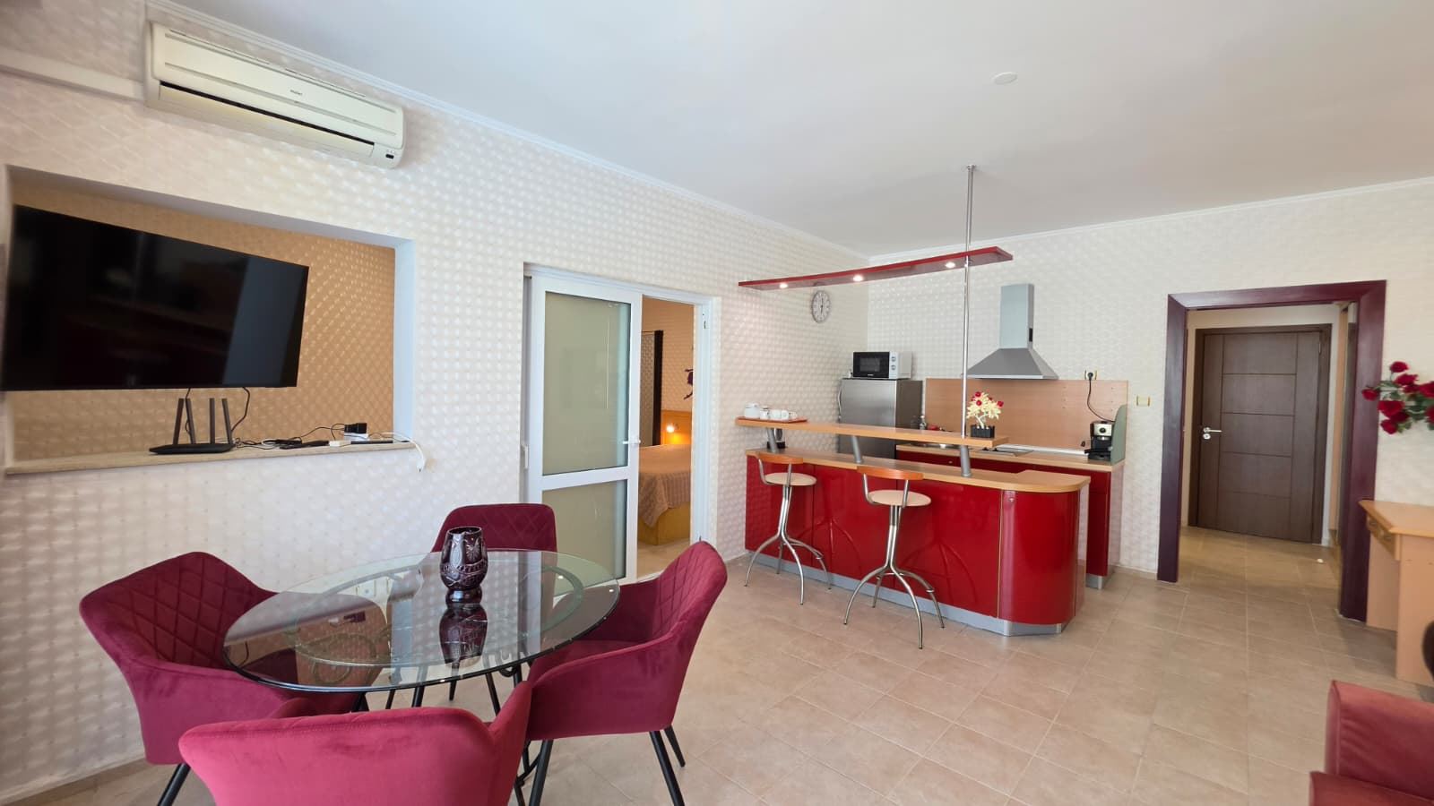 Spacious One-Bedroom Apartment Just 100 Metres from the Beach in Sunny Beach – An Excellent Choice for Living and Investment